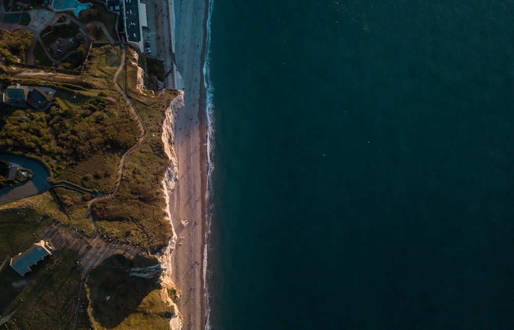 aerial photo of seashore and ocean