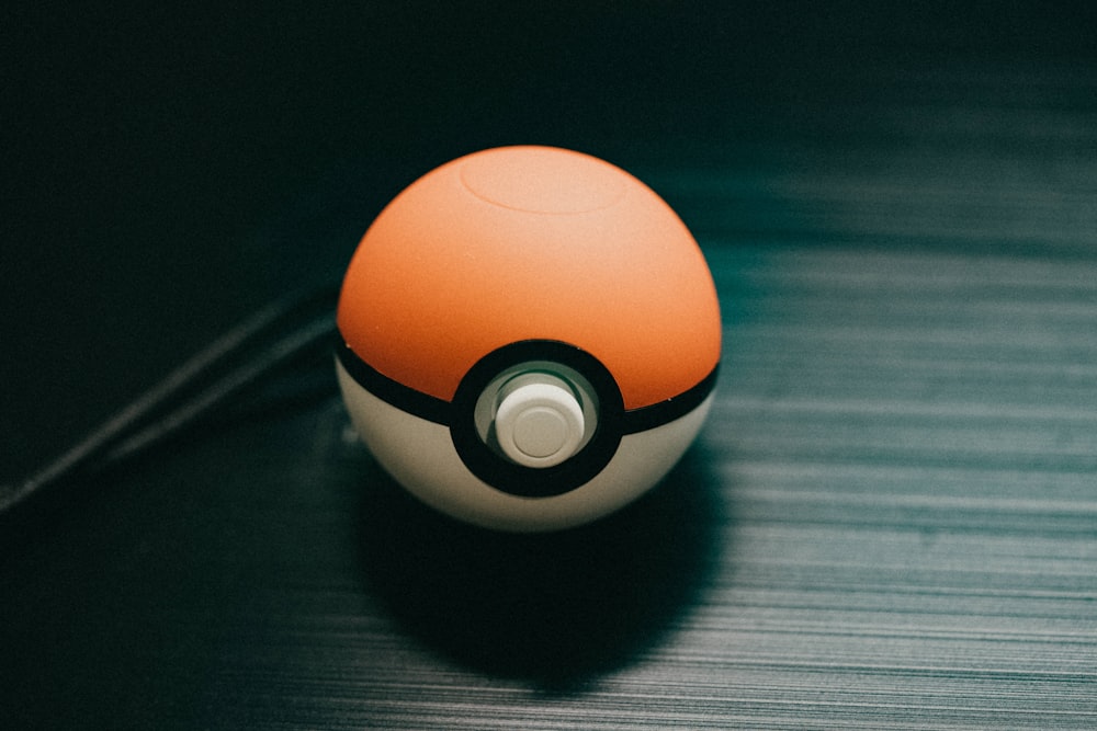 shallow focus photo of Pokeball