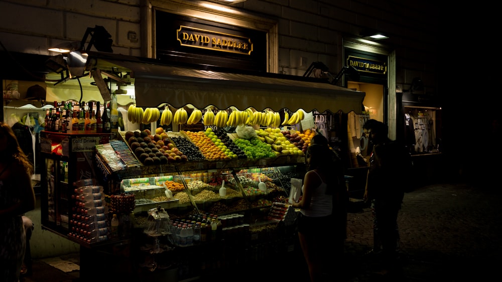 display shelves of fruits