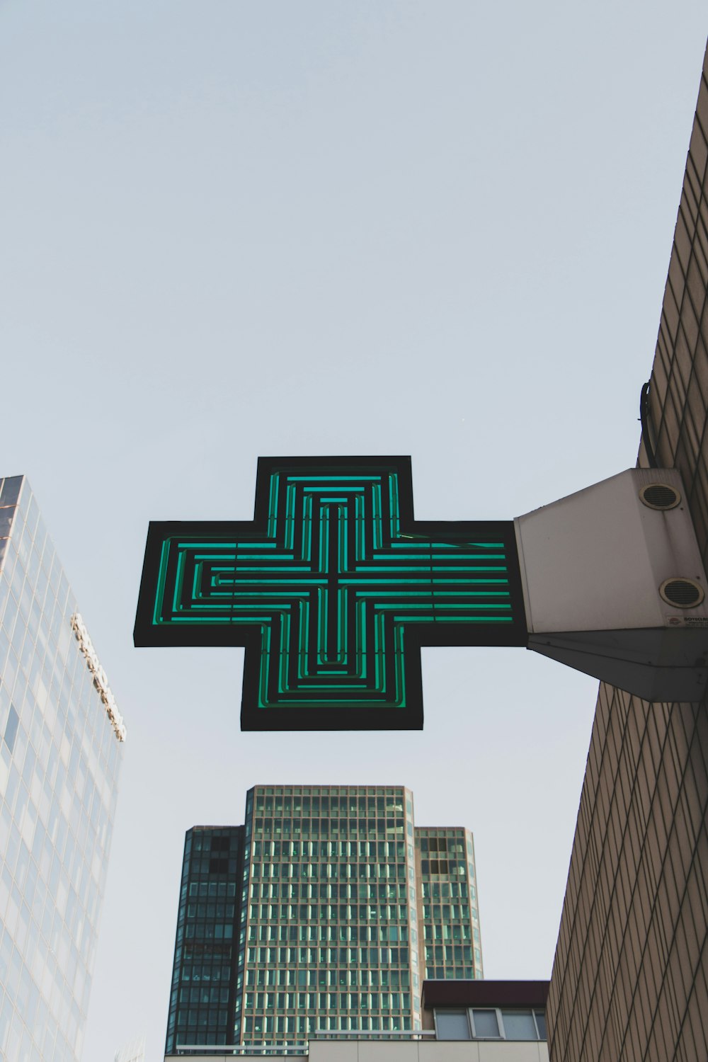 decoração de cruz verde