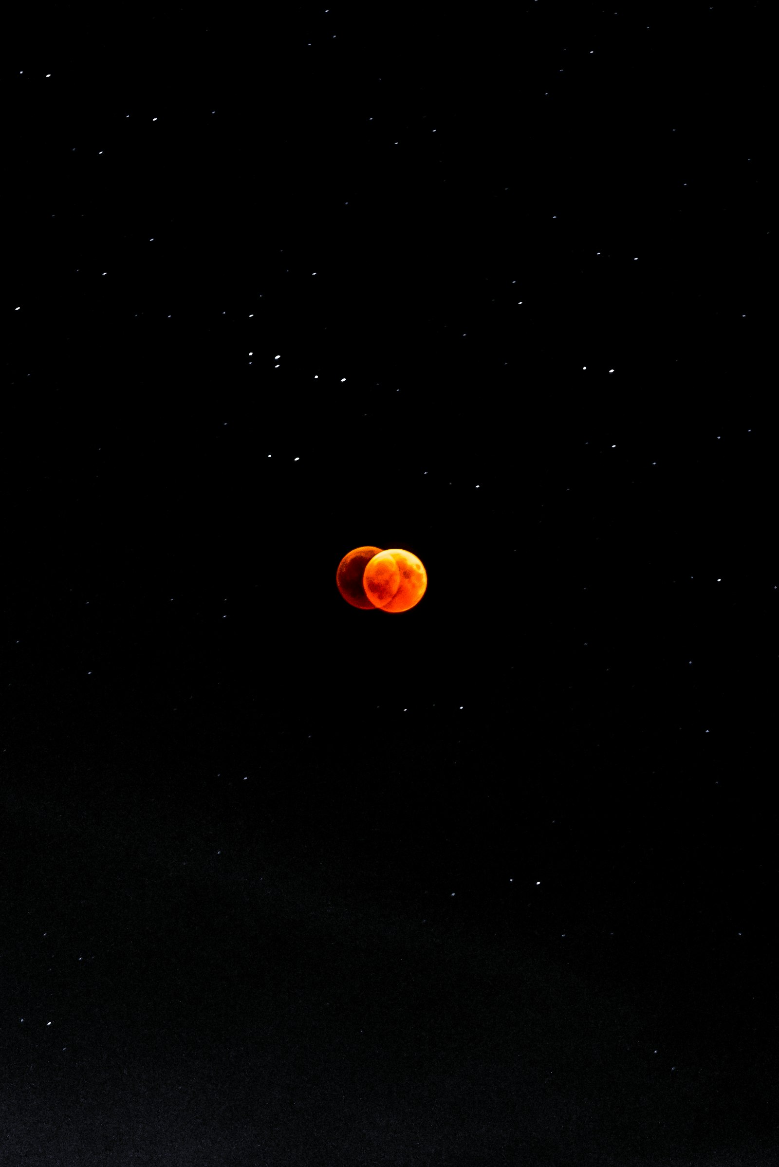 HD PENTAX-D FA 28-105mm F3.5-5.6 ED DC WR sample photo. View of red moon photography