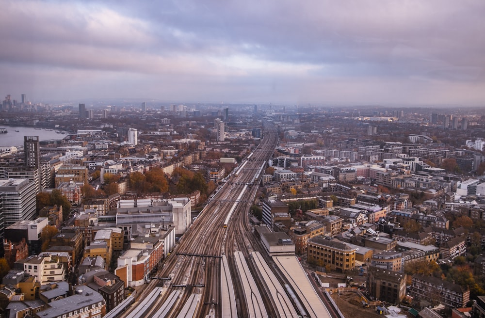 cityscape during daytime