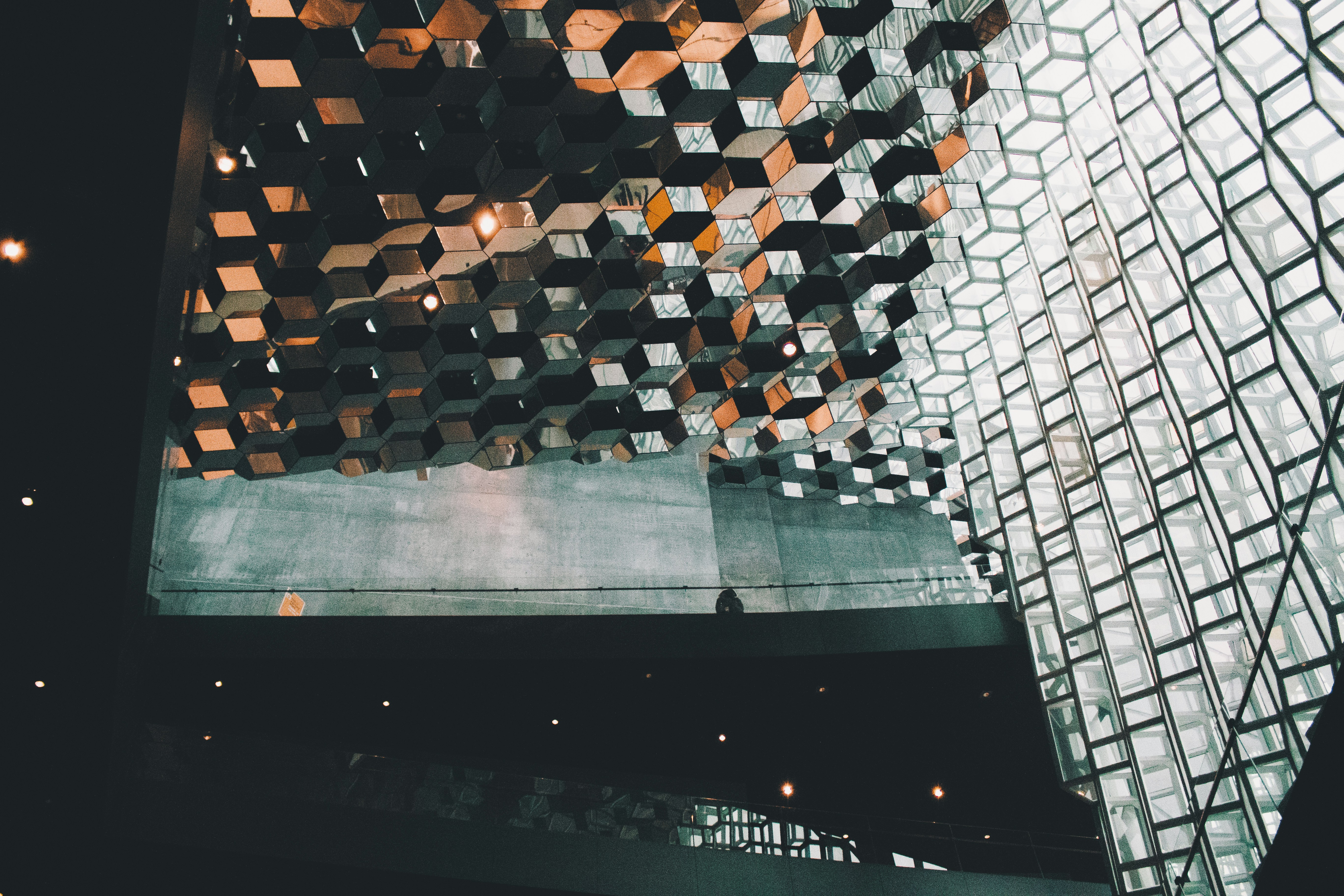 別再只會逛街了！內行人才懂的文化中心玩法，保證讓你IG爆紅！