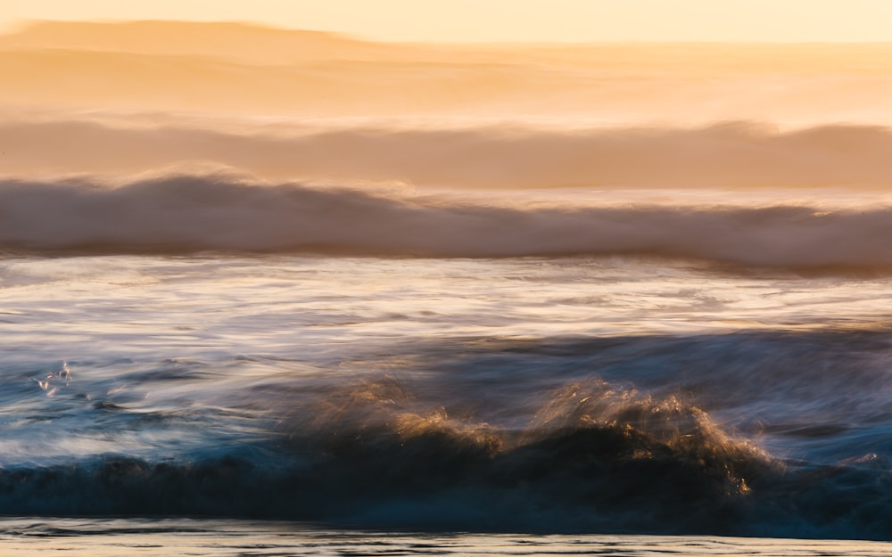 sea waves painting