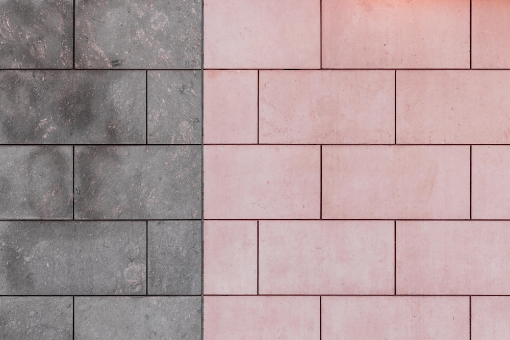 Pavimento de hormigón rosa y gris