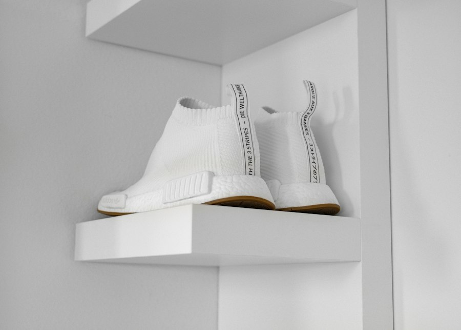 Ghost White Knit Runner