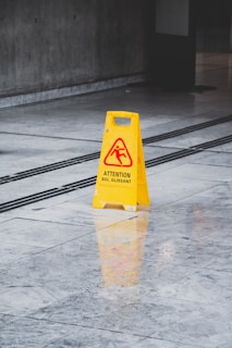 yellow clip sign