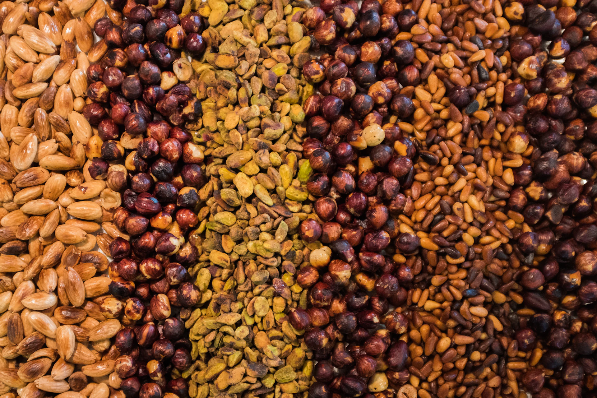 Premium Kashmiri dry fruits