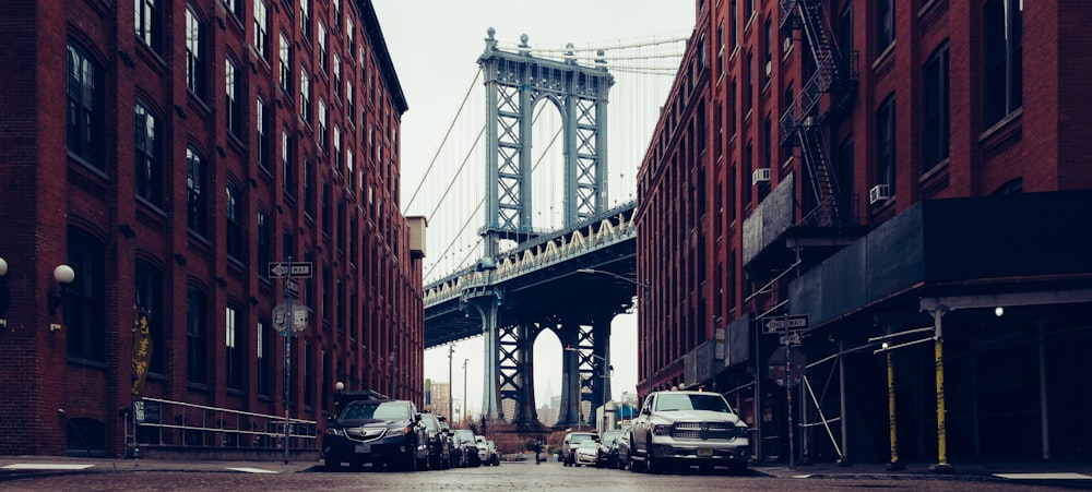 Brooklyn Bridge between buildings