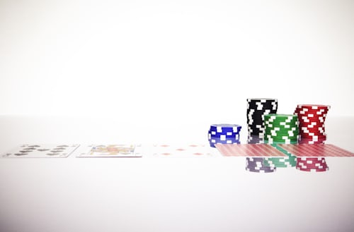 What factors should you consider while choosing a crypto casino? 1