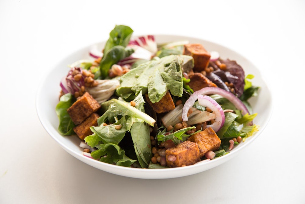Nutrient-Packed Slimming Salads: A Delicious Path to Health