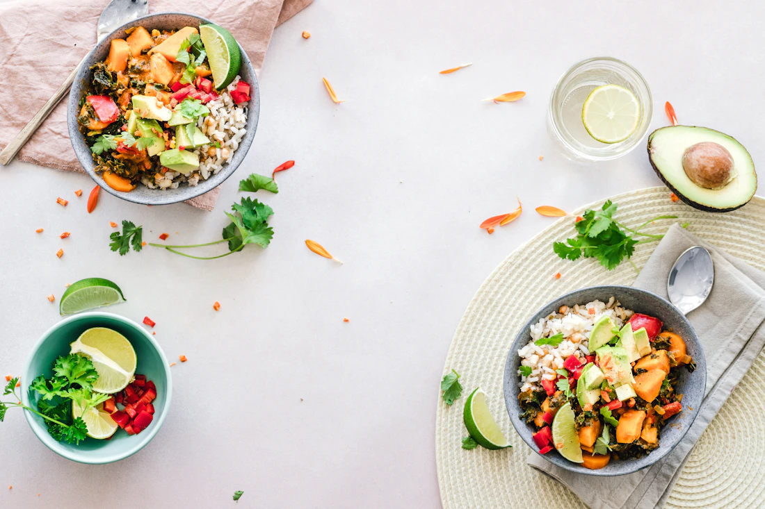 Prepared wholesome meals in reusable containers