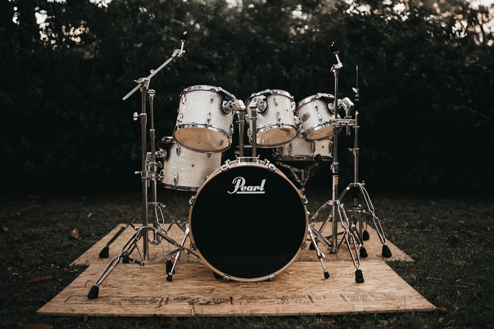 gray drum set
