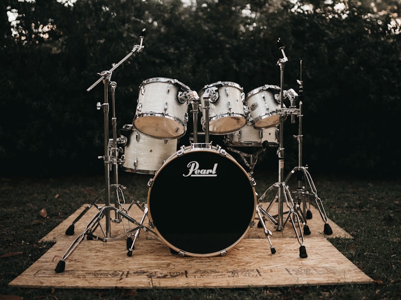 Pearl Export EXX 5-Piece Drum Kit - Jet Black w/ Hardware