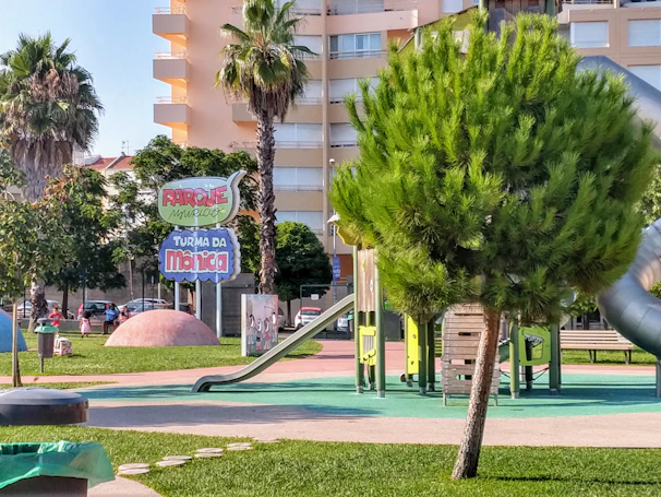 Bright and colorful setting showing a playground where the Brincamundo characters love to play.