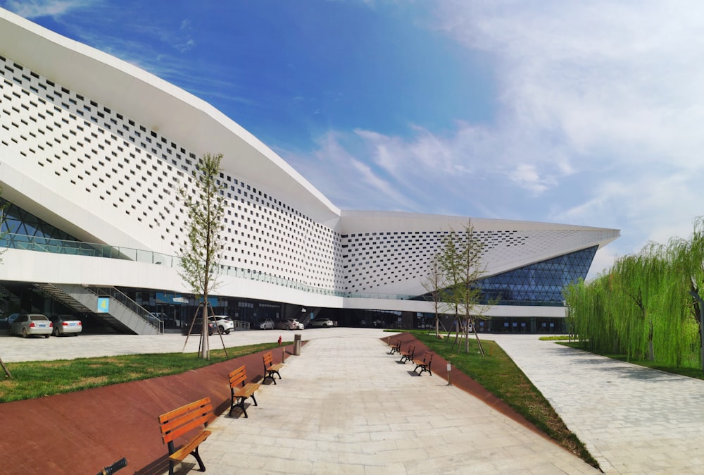 white building under blue sky