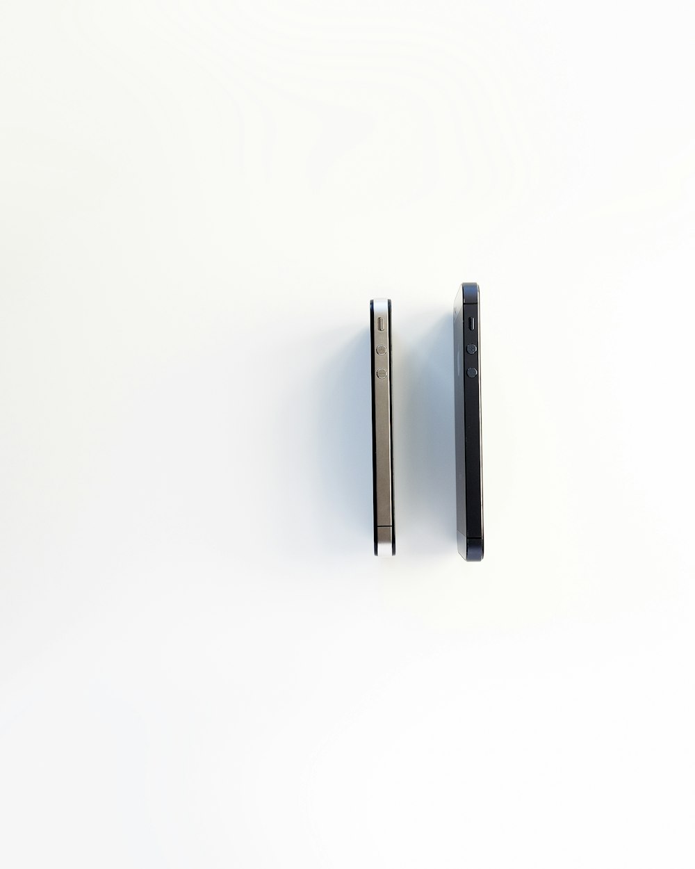 dois espaço cinza e prata iPhone 5s