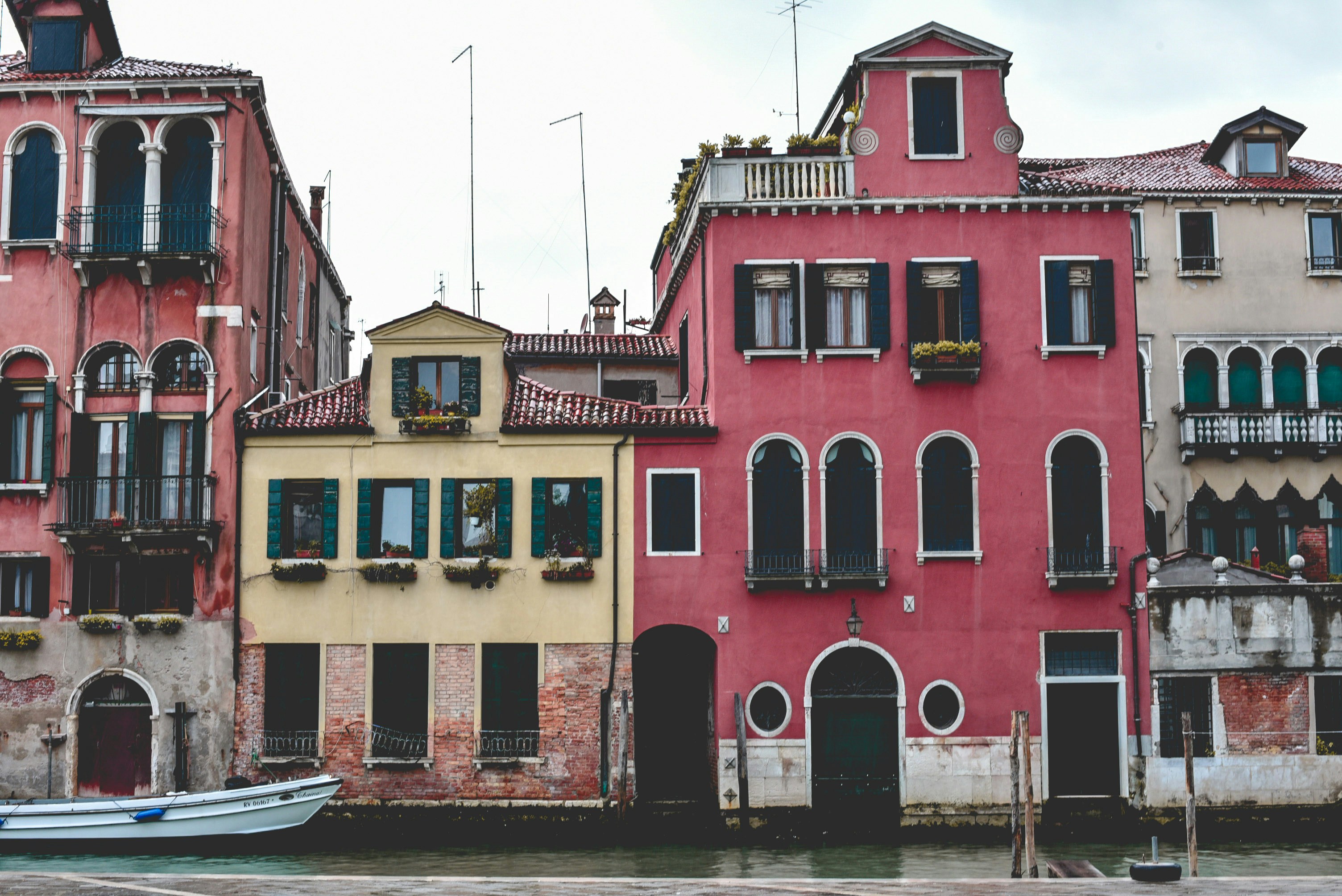 pink and beige concrete buildings
