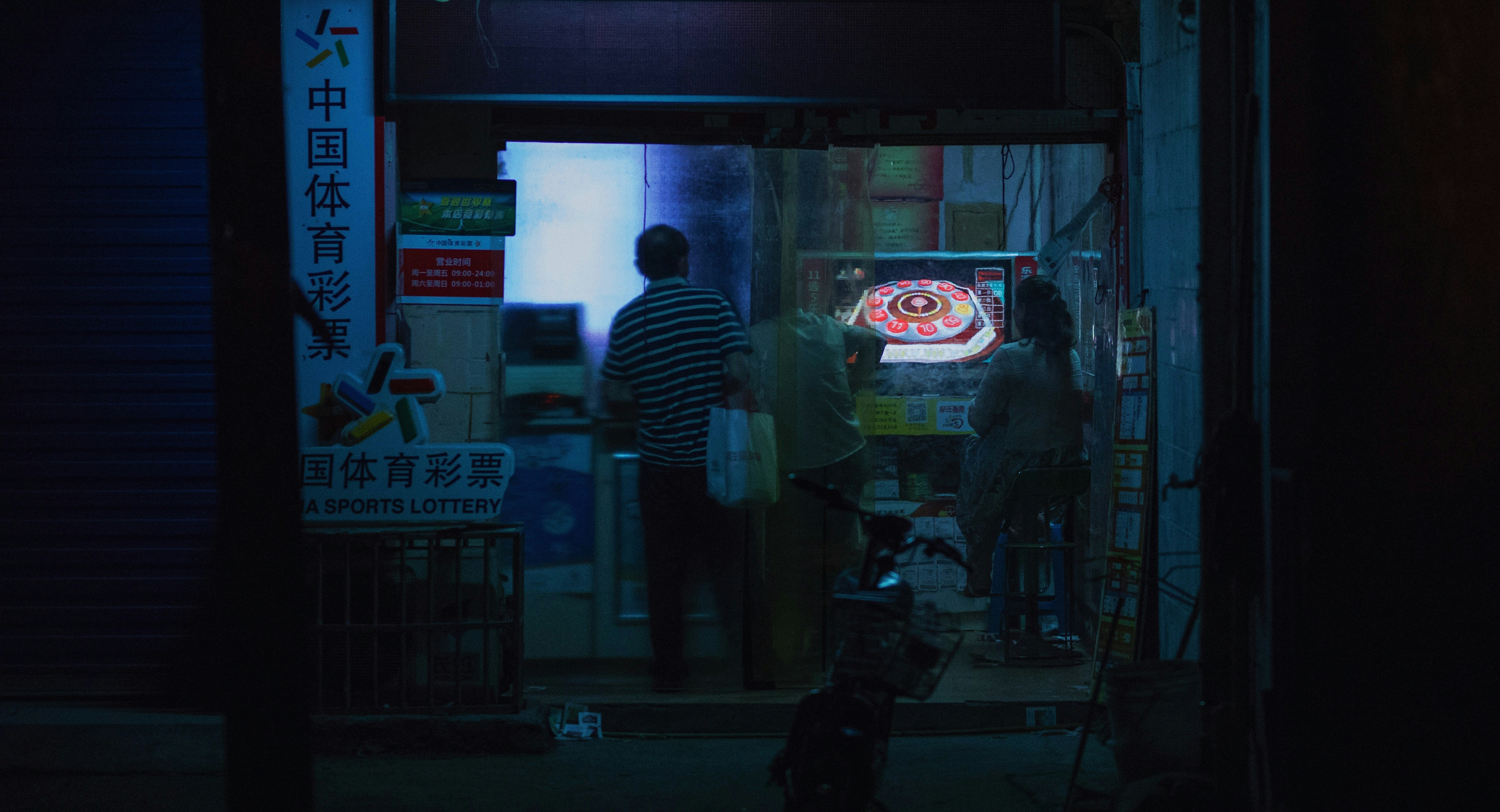 Image de comment un chatbot intelligent dans votre logiciel de relation client améliore l’expérience client et booste vos ventes