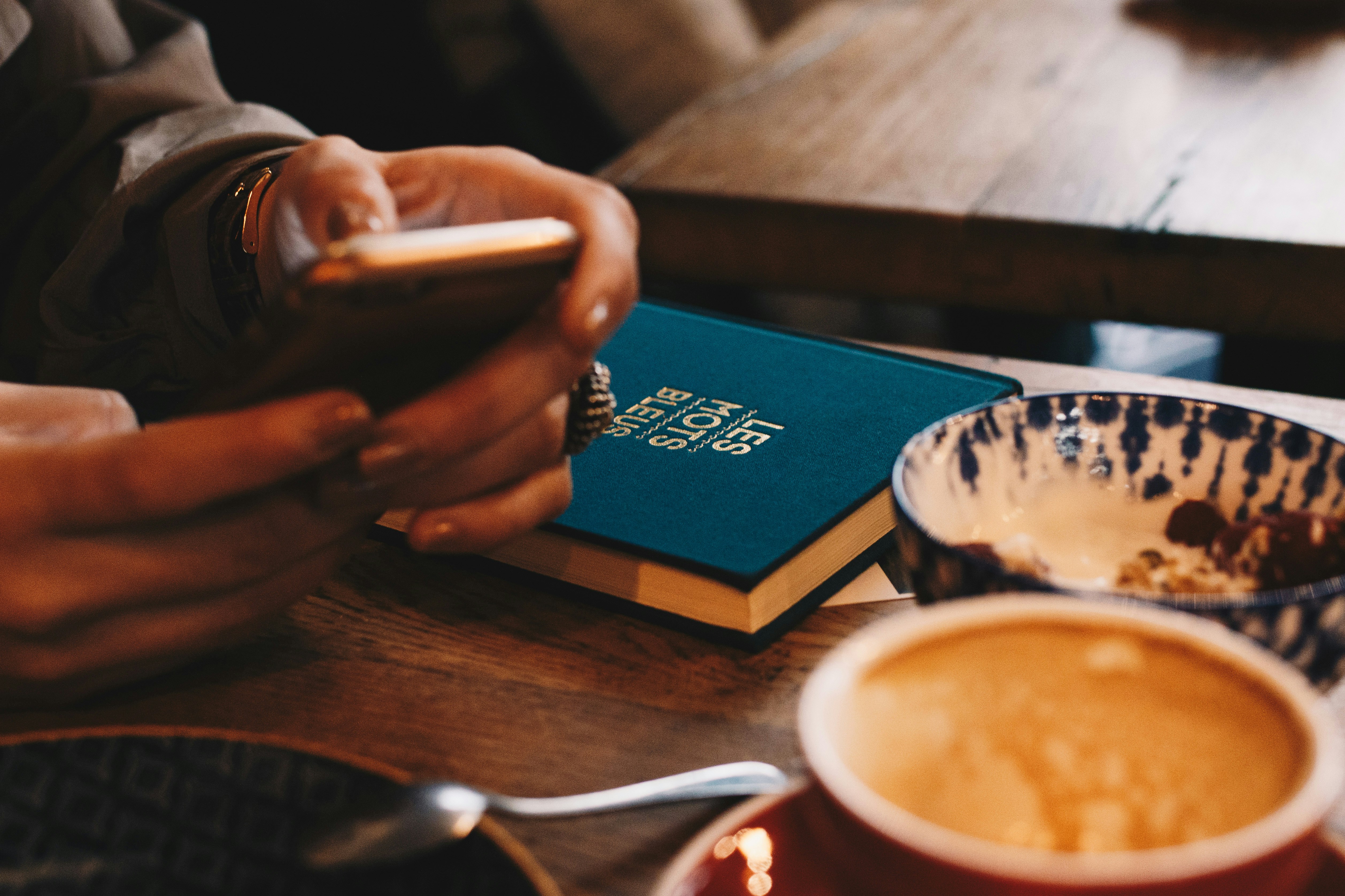 First Impressions, Last Pages: How Swipe Culture Is Changing the Way We Pick Books