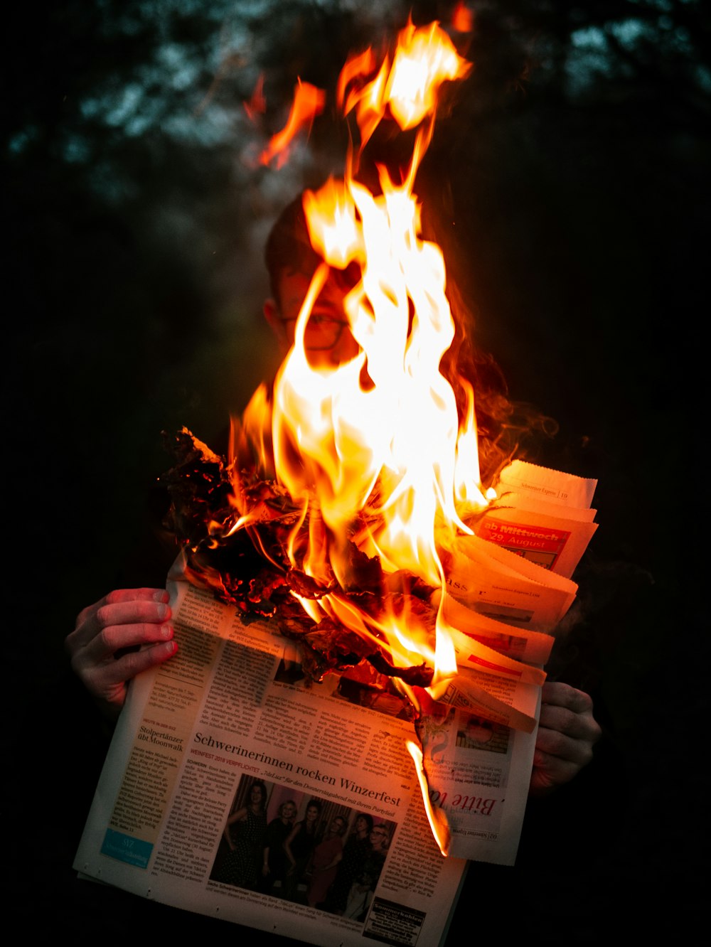 1000+ Newspaper Fire Pictures | Download Free Images on Unsplash