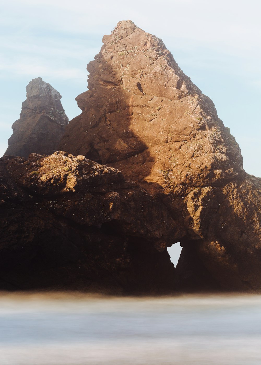 close-up photography of rock formation