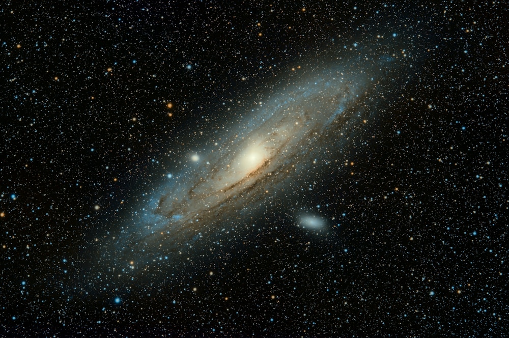 Vue de l'espace et des étoiles lointaines