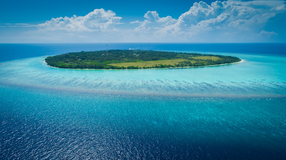 round green island in ocean