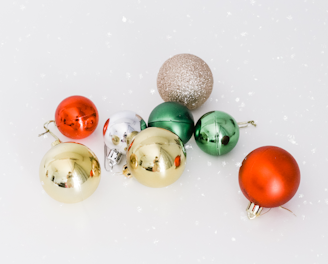 eight assorted-color Christmas bauble lot