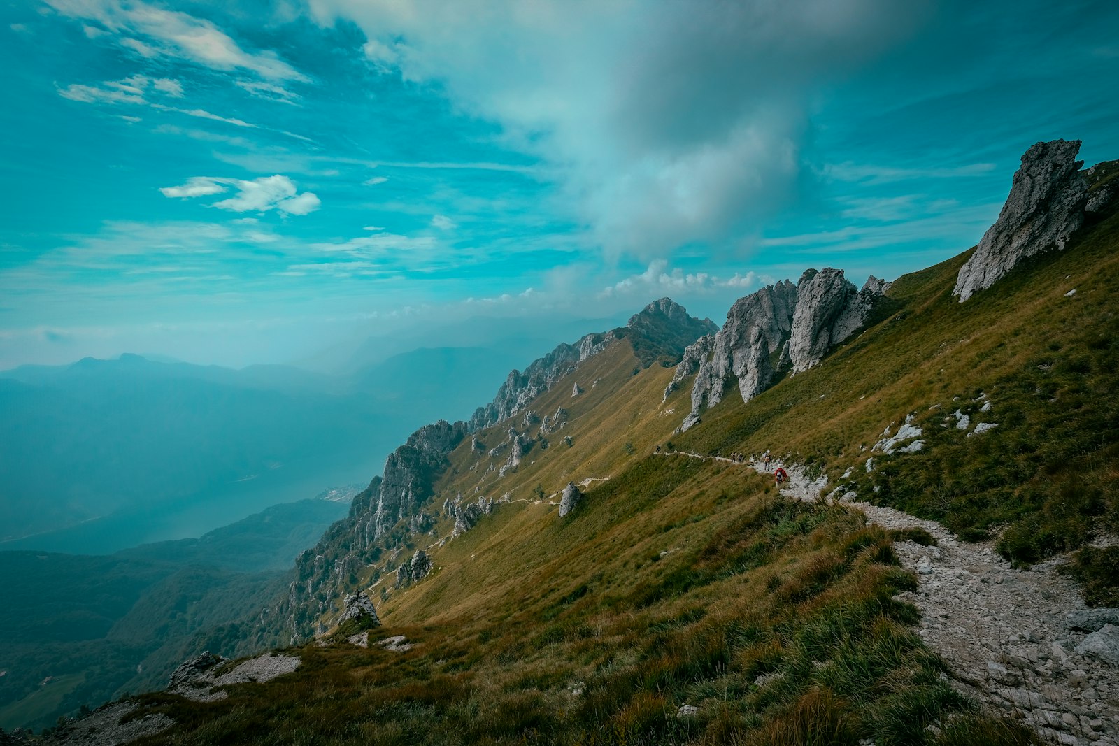 Fujifilm X-H1 + Fujifilm XF 10-24mm F4 R OIS sample photo. View of mountain under photography