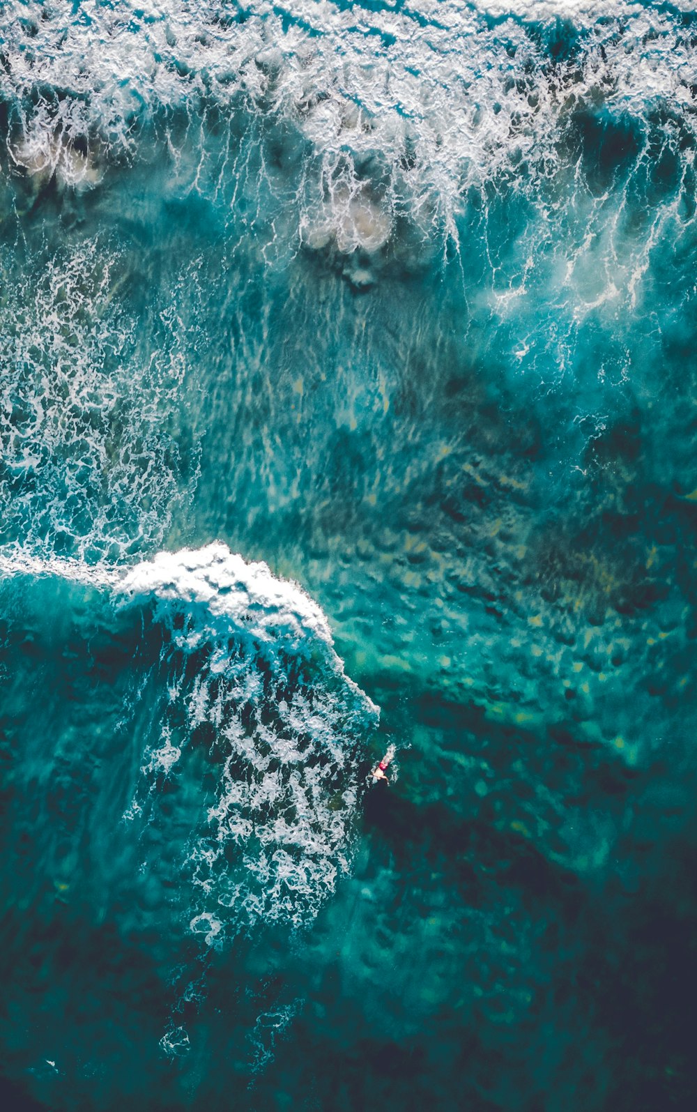 Océano ondulado en fotografía aérea
