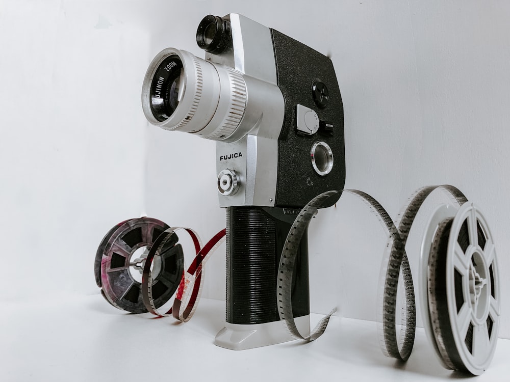 Vintage-Kamera in Grau und Schwarz