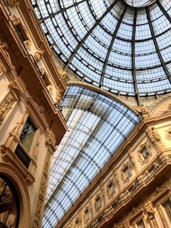 An immersive 360 panorama showcasing the grand lobby of a government building with intricate architectural details.