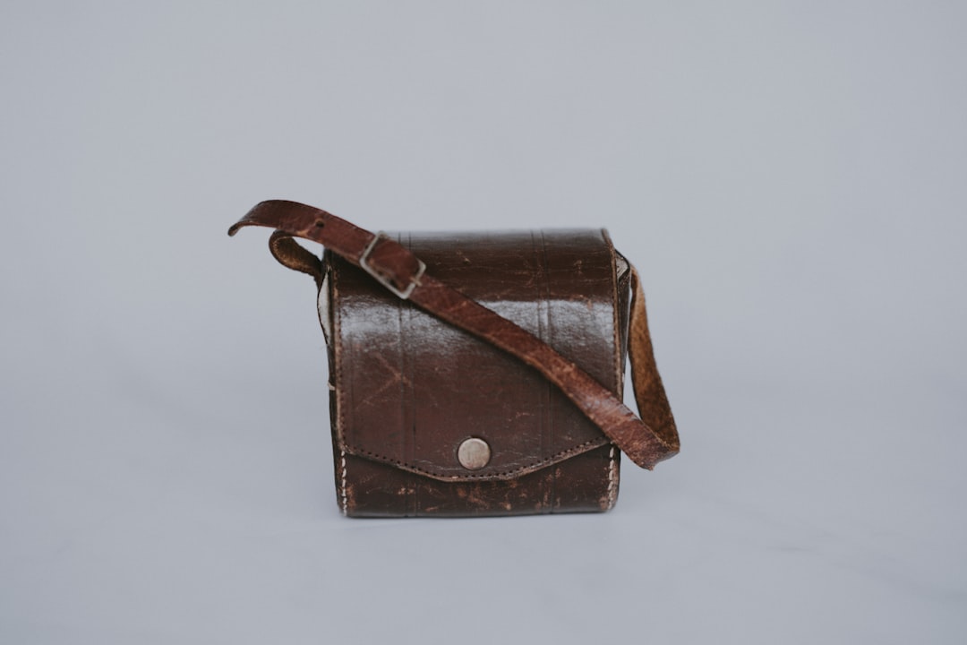 brown leather crossbody bag