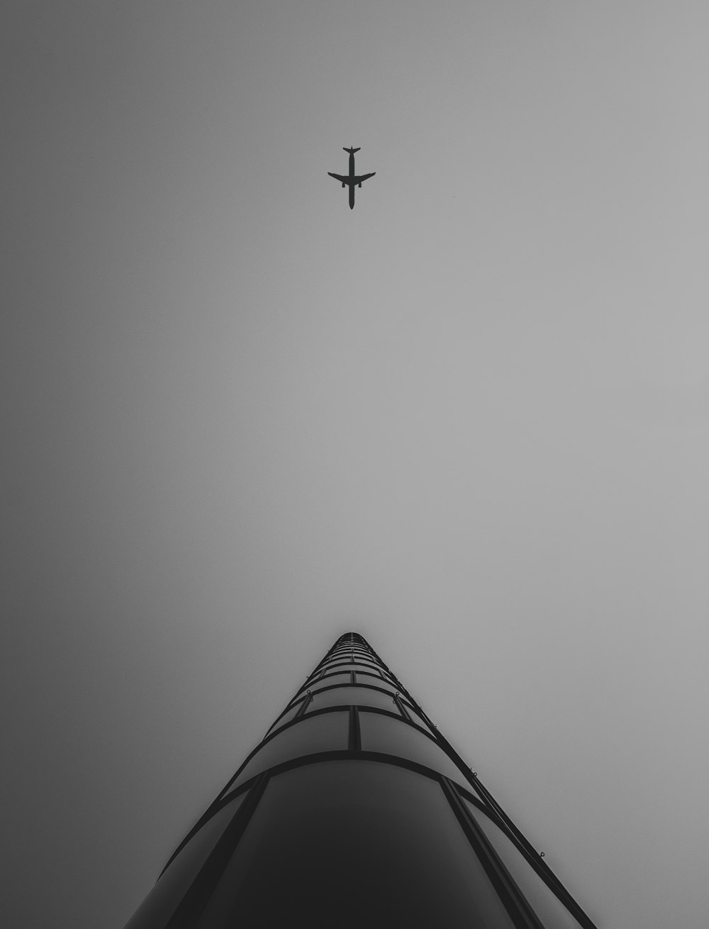 airliner in flight