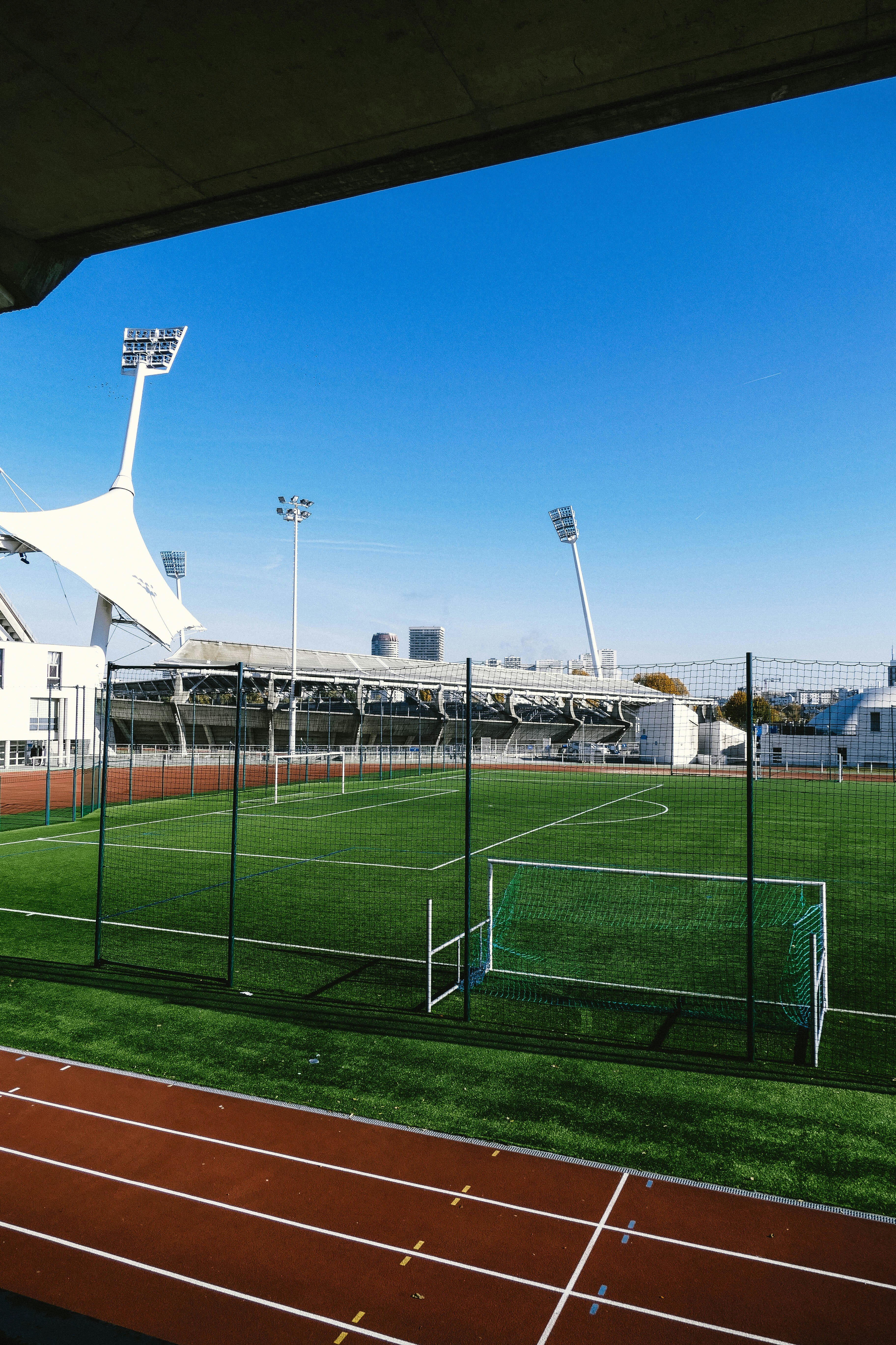 أطقم كرة قدم قدسا