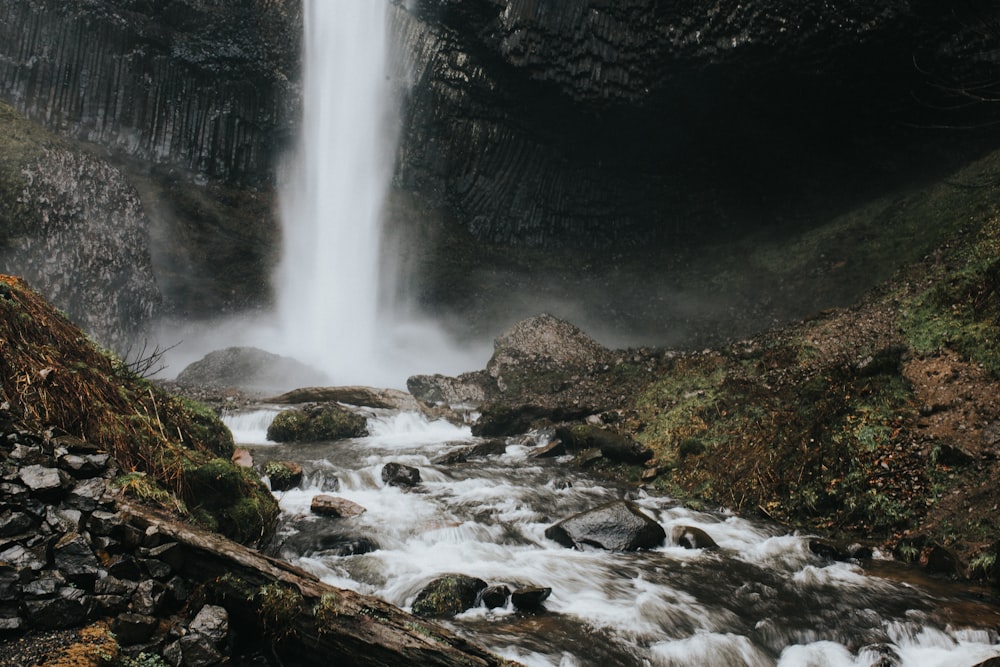 waterfalls during daytime