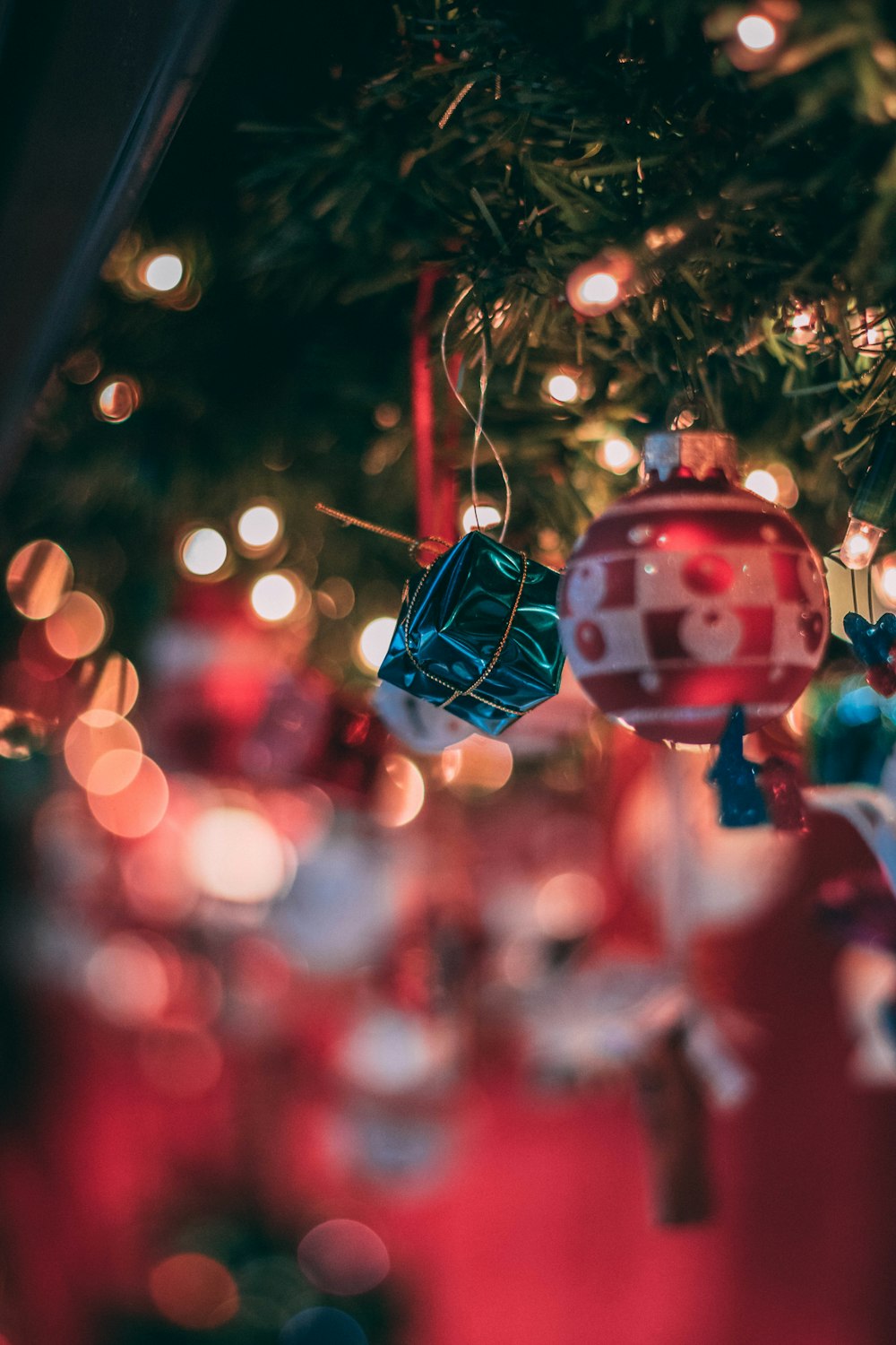 blue present box on the christmas tree