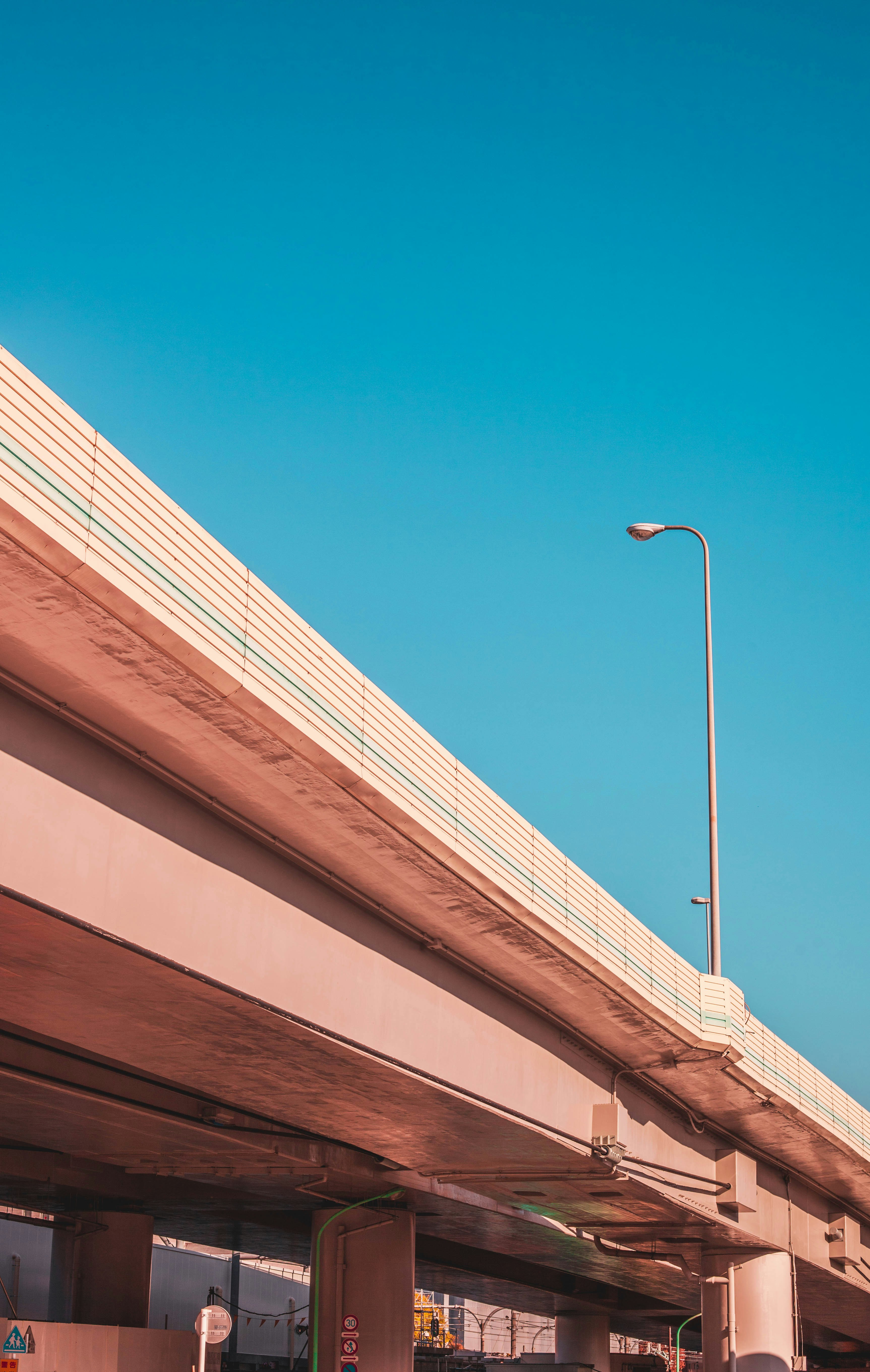 Photo by charlespostiaux