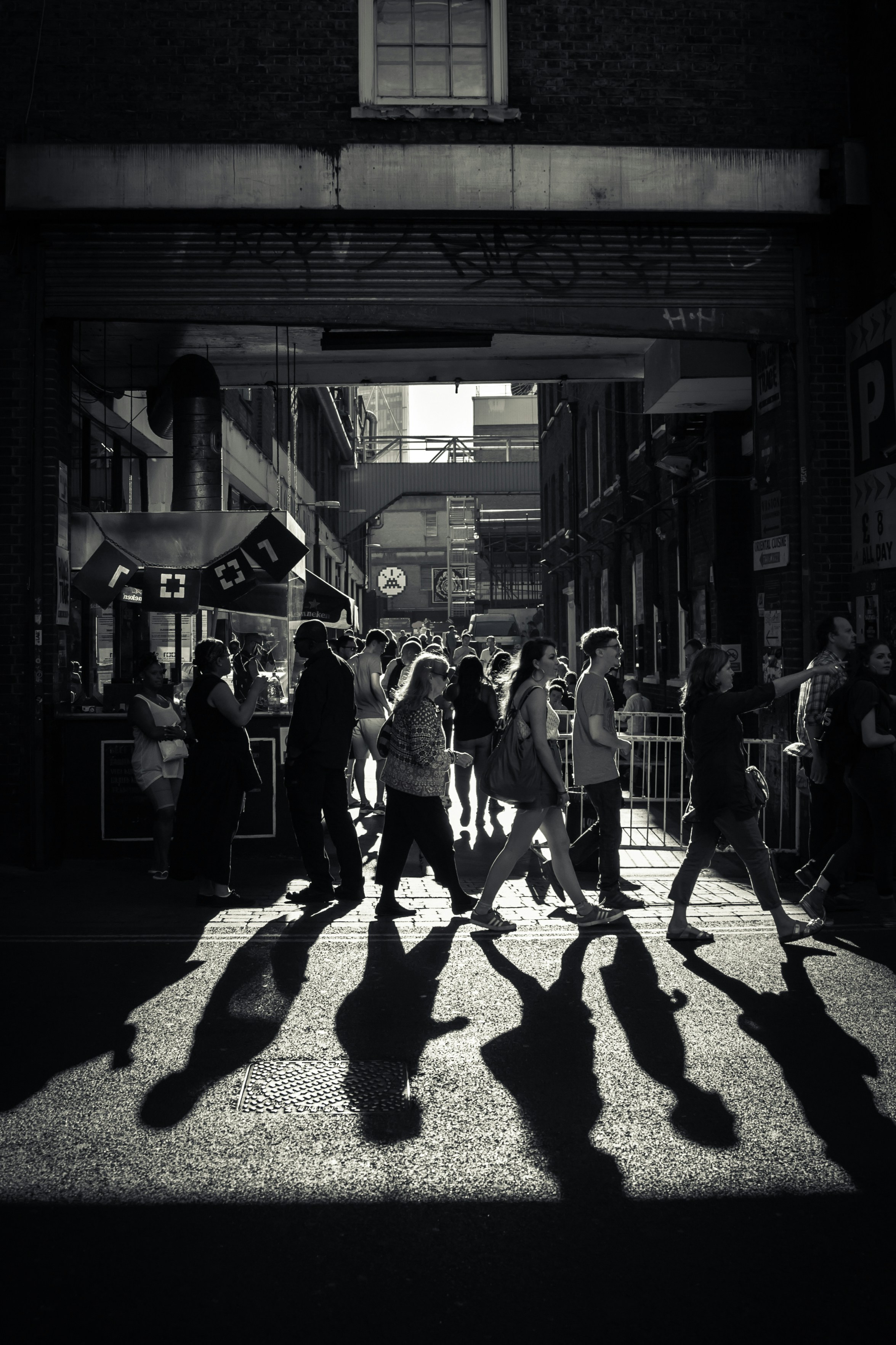 great photo recipe,how to photograph abbey road style; greyscale photo of crowd crossing road