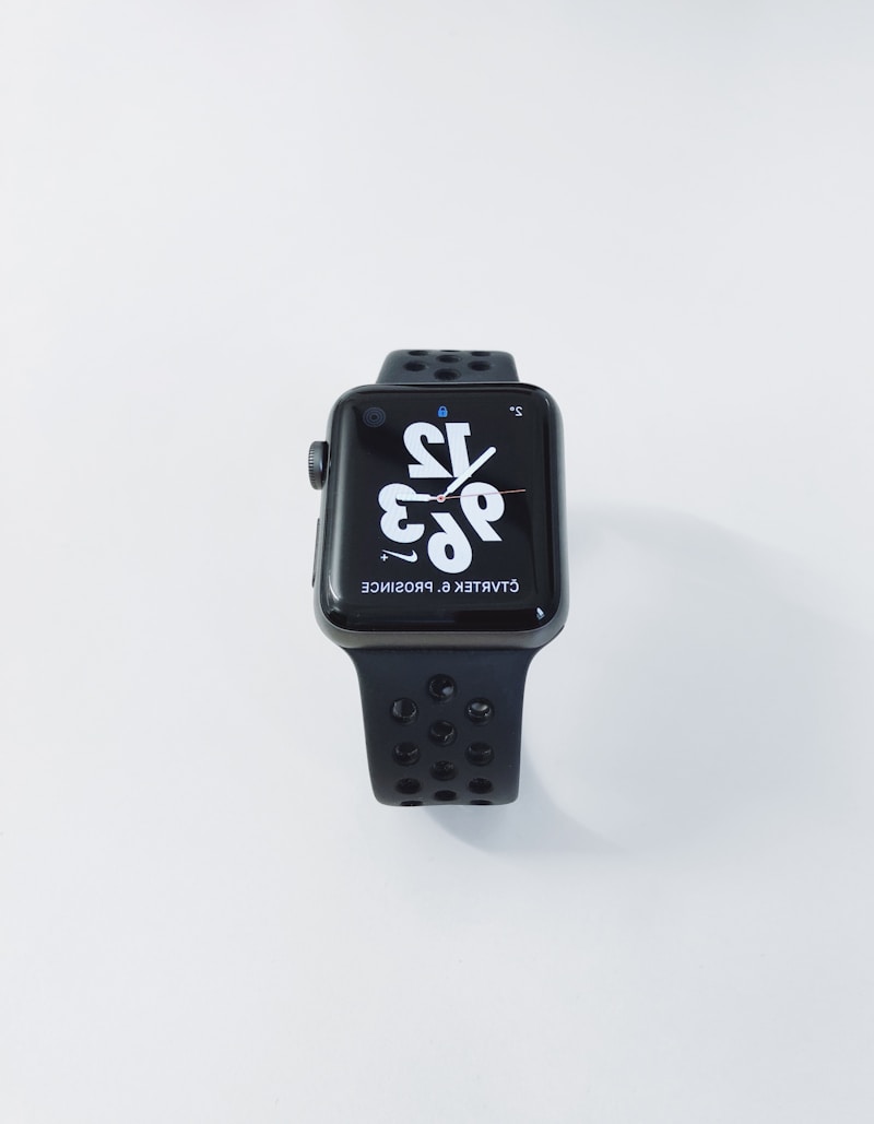 Smart Fitness Watch Pro