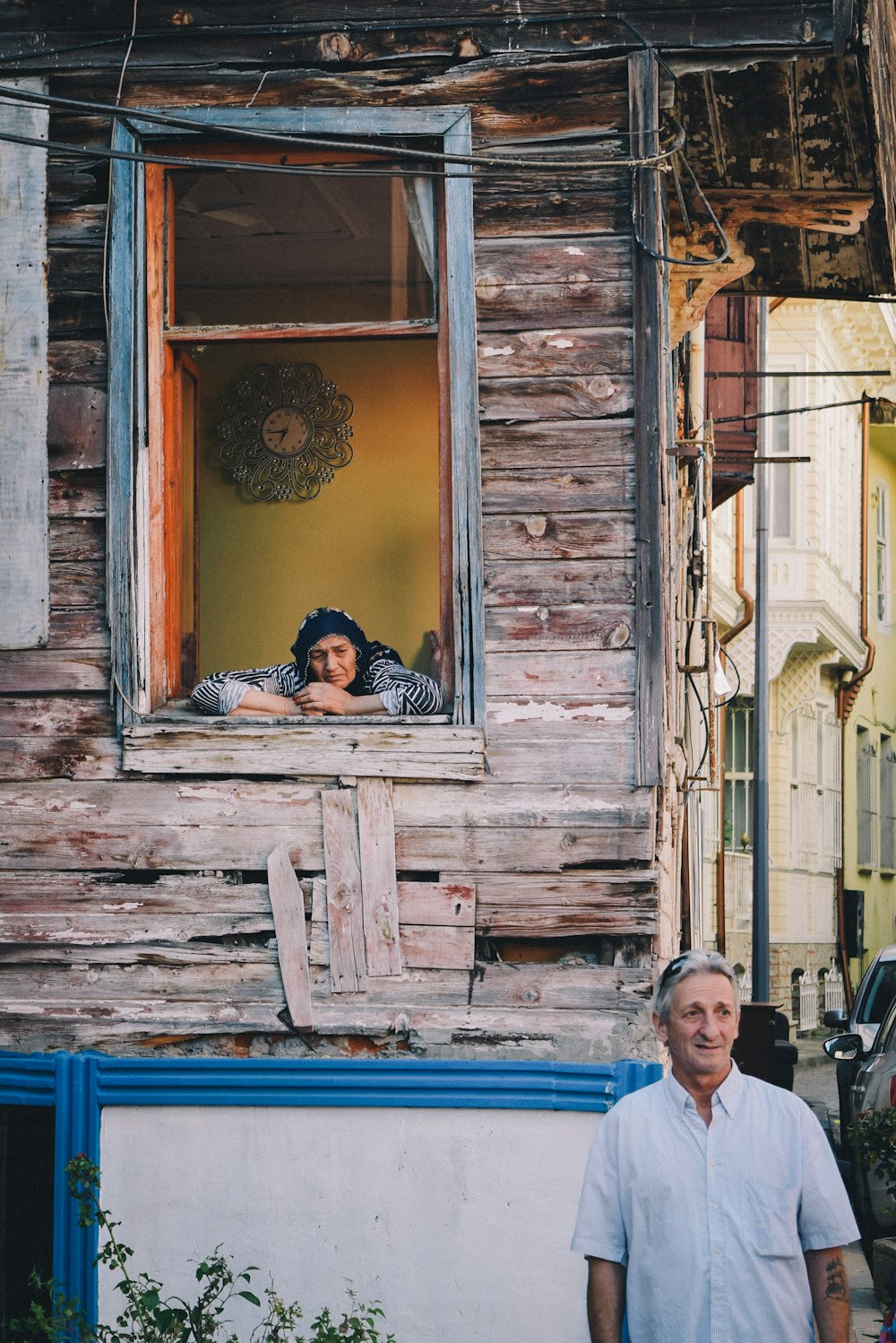 man standing outdoor during daytime