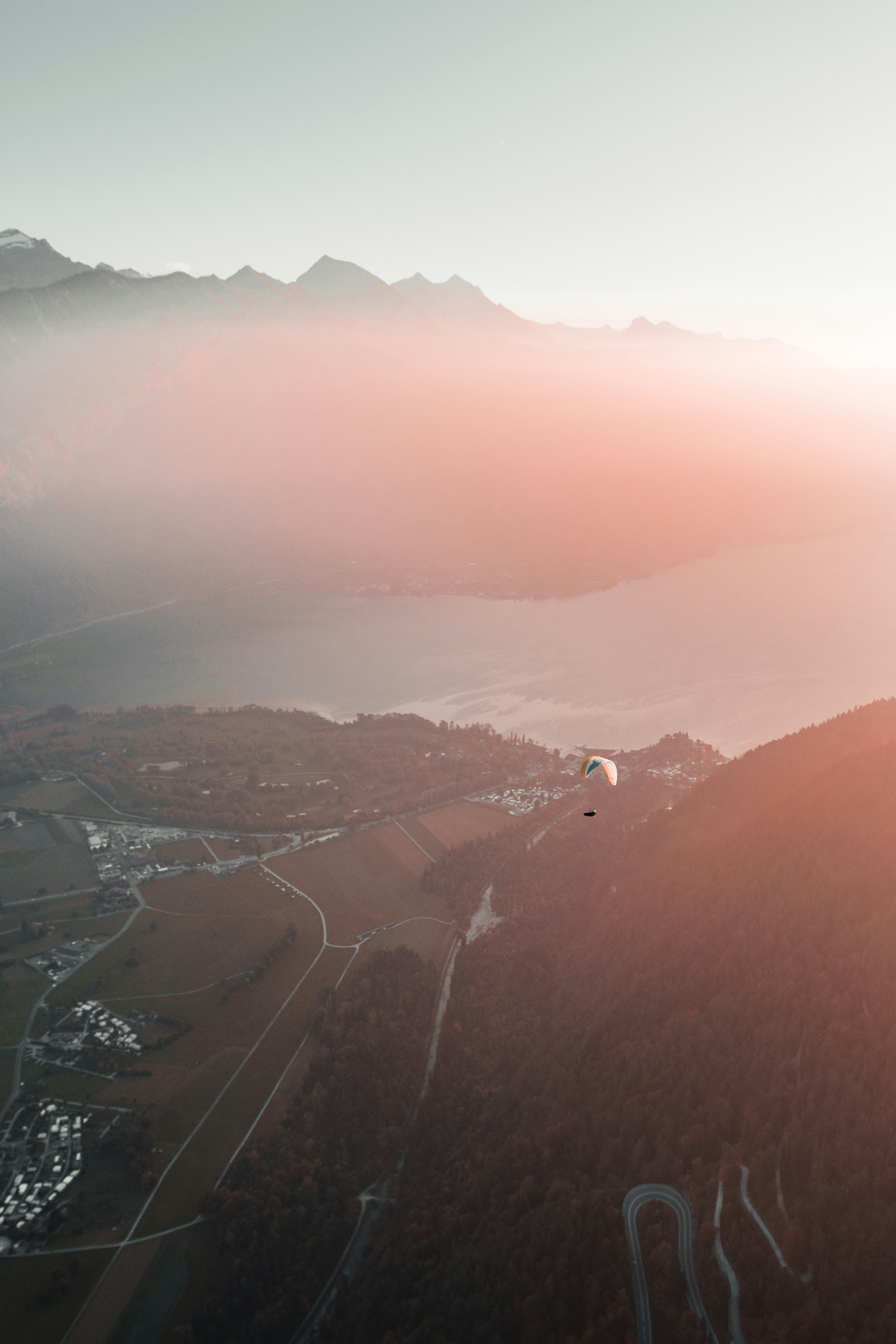 Interlaken Ost Photos Télécharger des images gratuites sur Unsplash