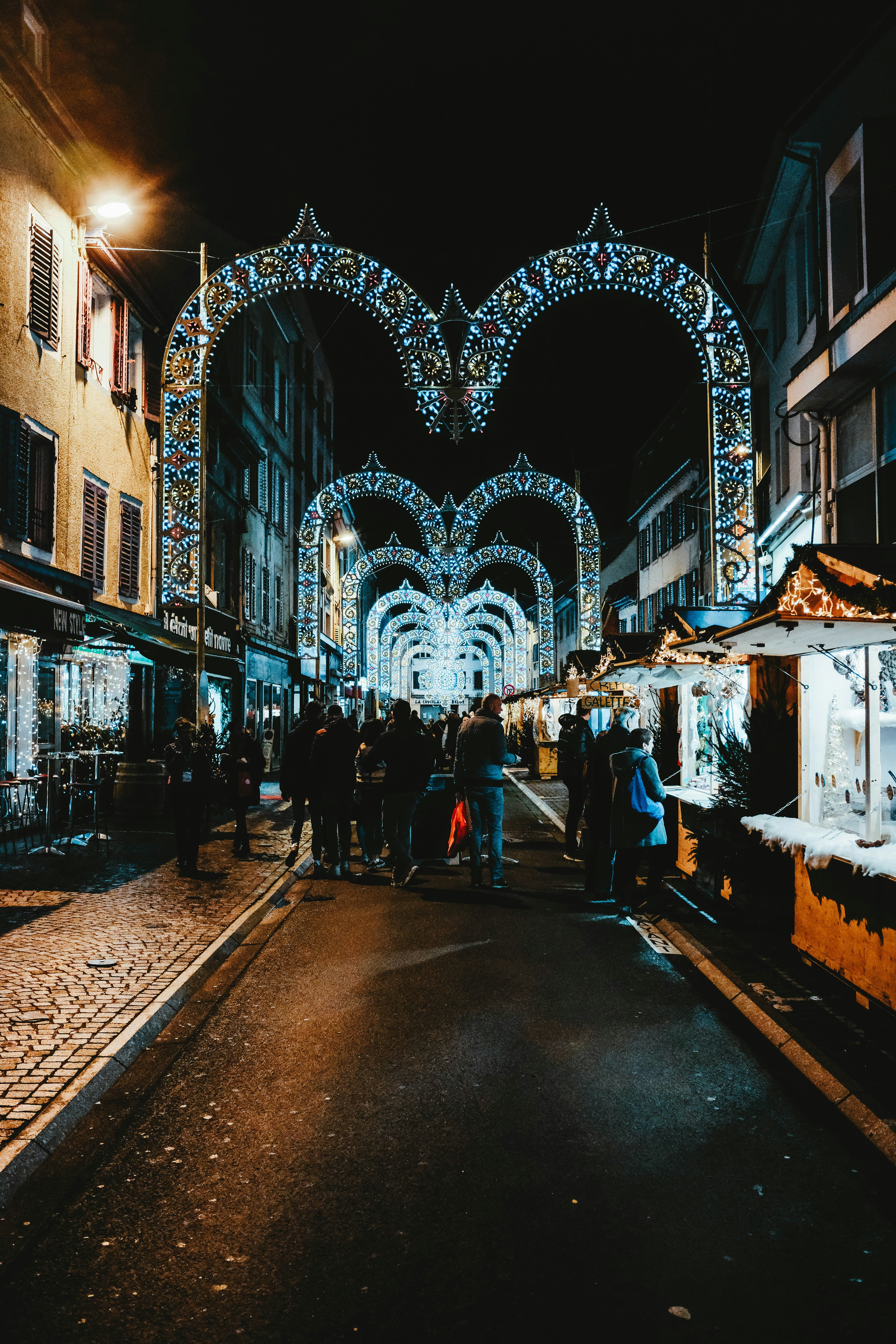 Photo by adrienolichon