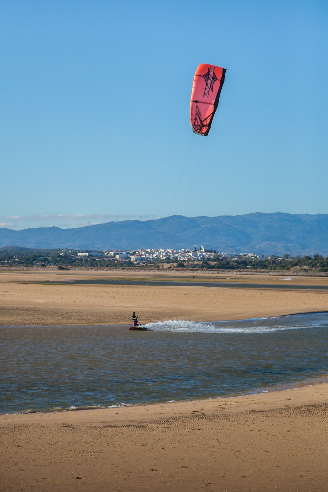 person doing parachute