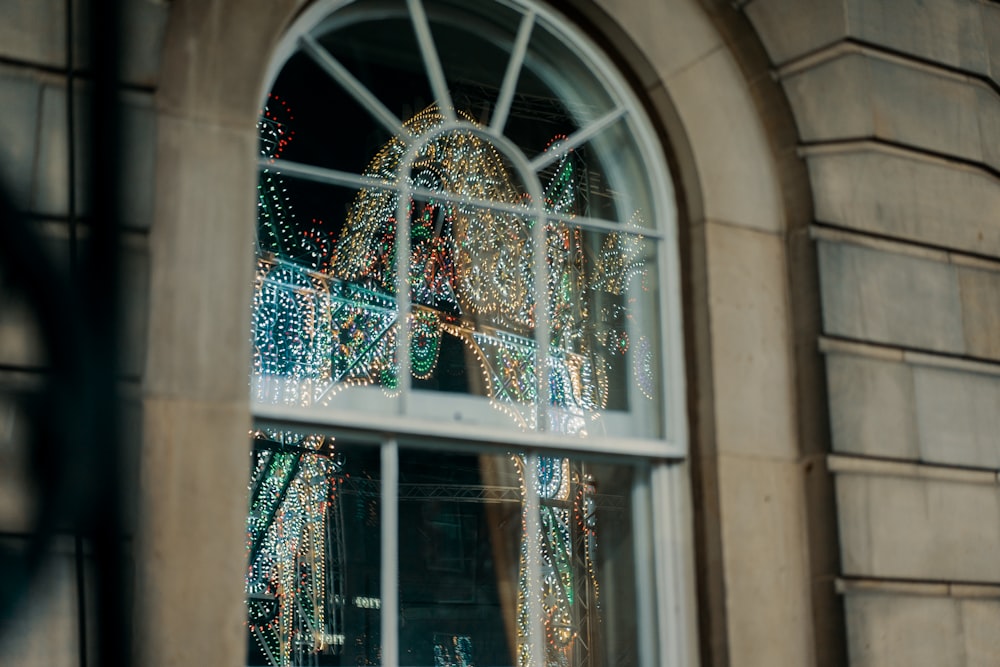 Vista de lotes de cadenas desde la ventana del edificio