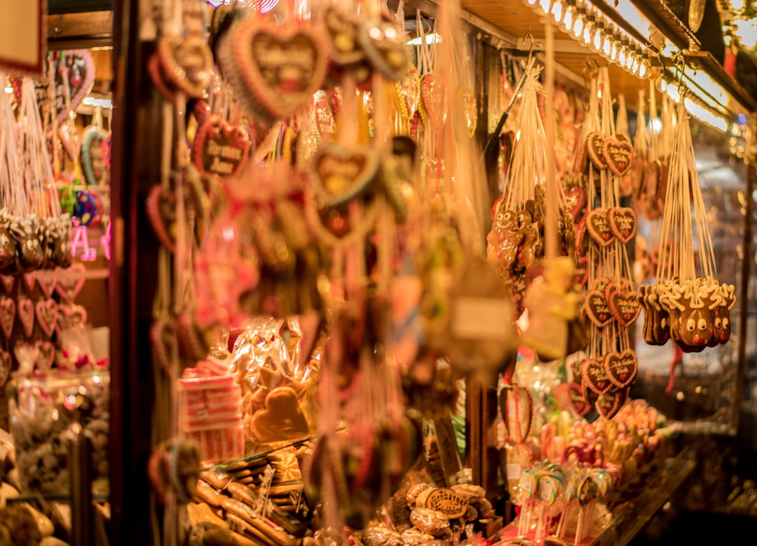 travelers stories about Temple in Frankfurt Christmas Market, Germany