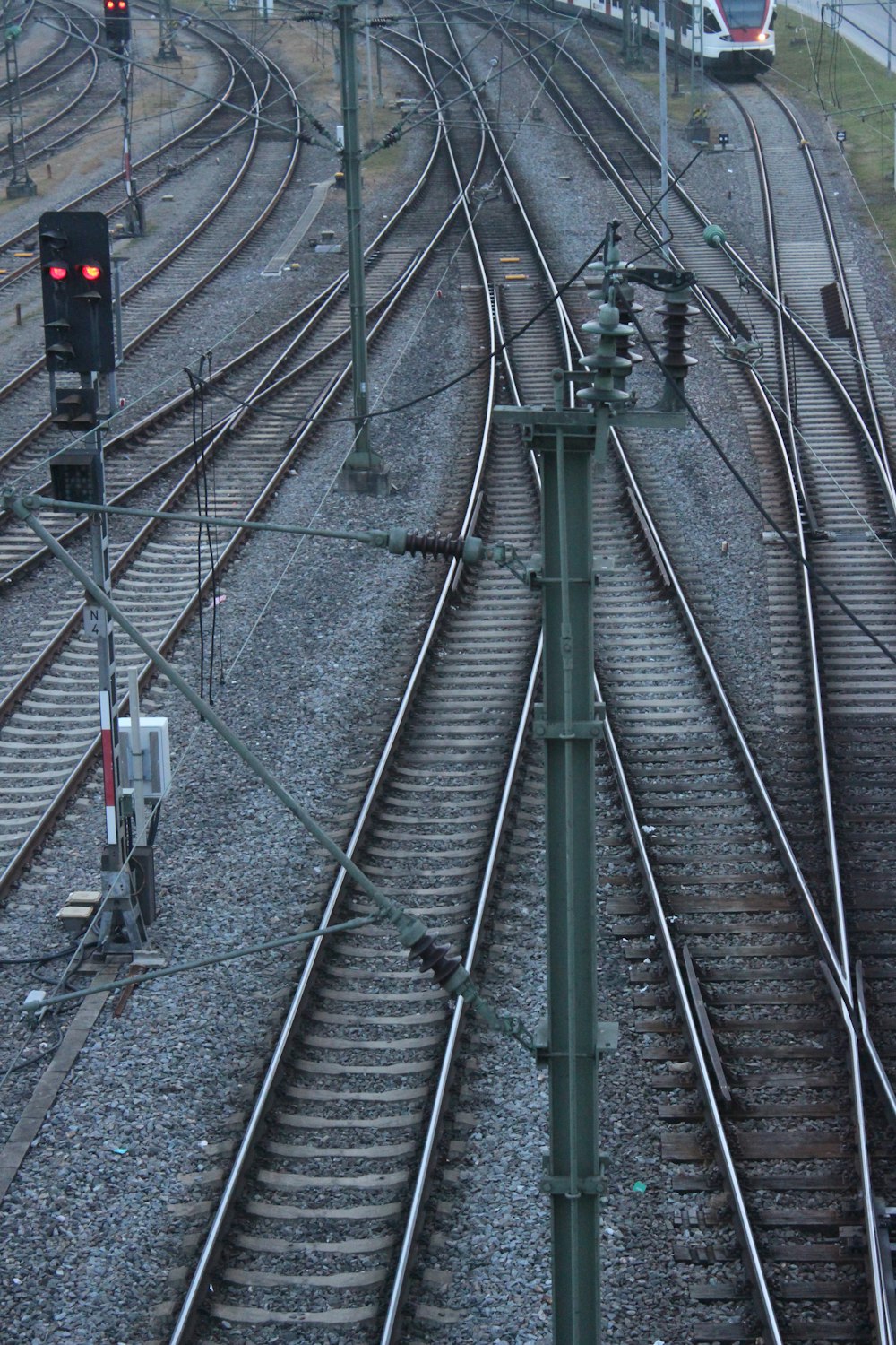 red light train traffic light