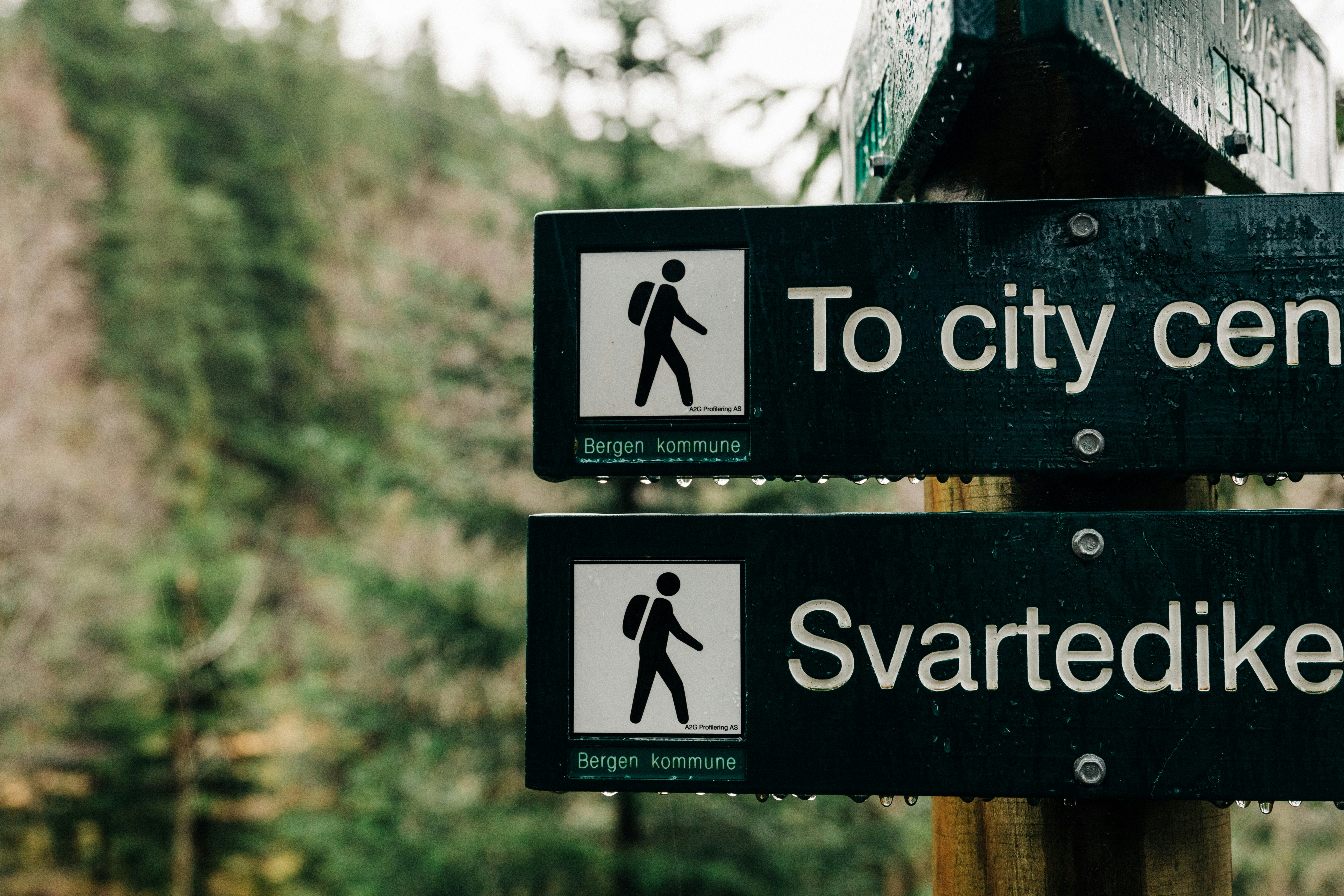 to city cen and swartedike road signages