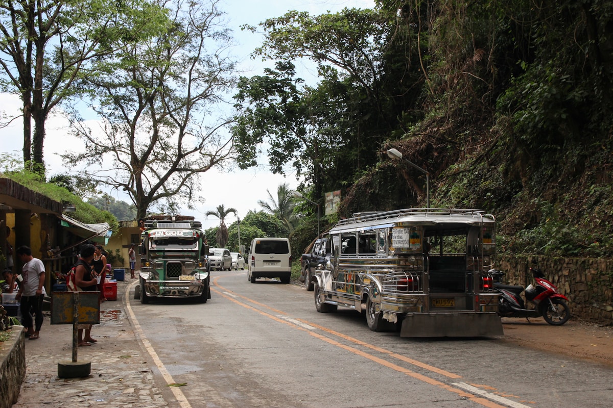 菲律賓交通工具 Jeepney 吉普尼 ＠海培國際留遊學